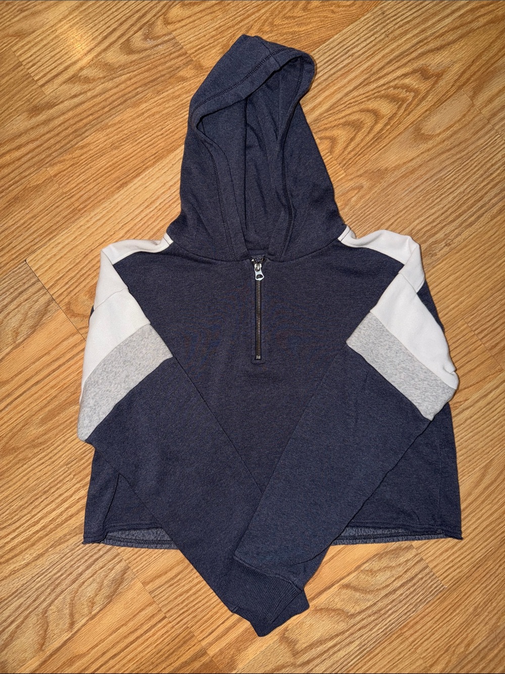 American Eagle Navy Hooded Half-Zip cropped Sweater with Gray & White Panels
